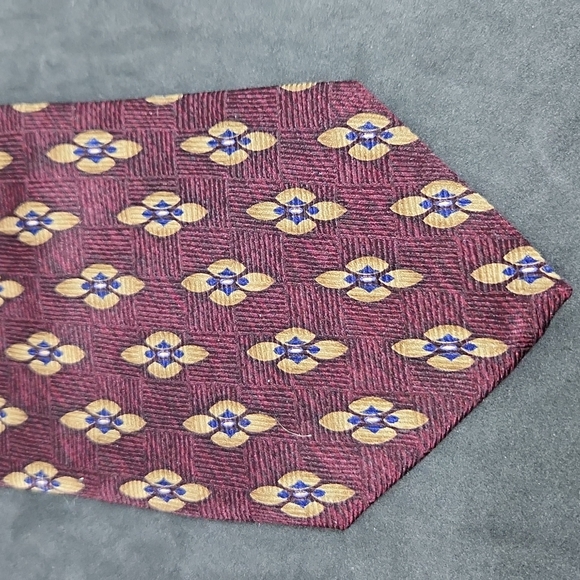 Jos A Bank corporate collection floral silk tie - Picture 2 of 5